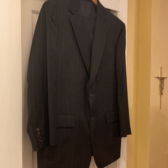Men’s black pinstripe suit - Picture 2 of 9